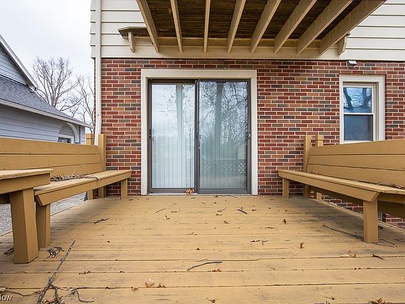 3rd image of 2826 Park Dr
