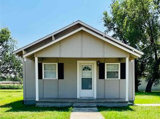 710 N 7th St, Tonkawa, OK 74653