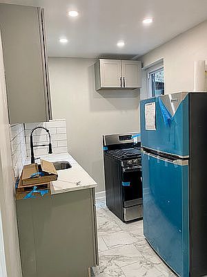 4th image of 242 New York Ave #3L