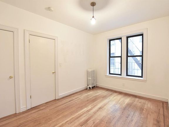 5th image of 100 Cooper St APT 2E
