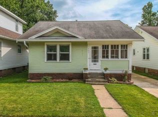 1407 E Taylor St, Bloomington, IL 61701