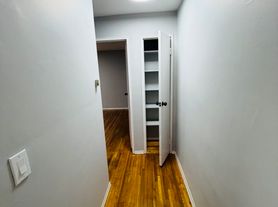 450 Walnut Street, 1 Bedroom