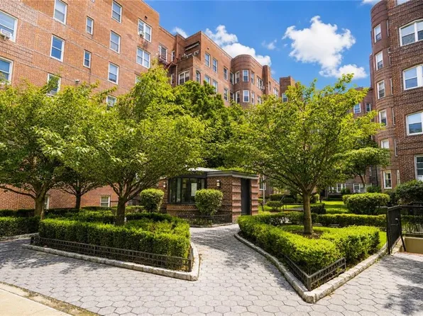 8701 Shore Rd APT 528, Brooklyn, NY 11209