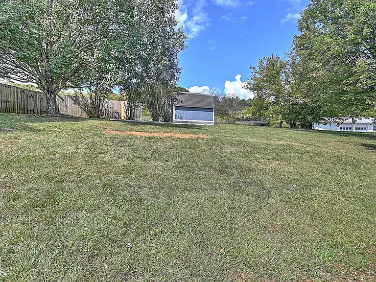 12335 Reedy Creek Rd — Photo 22