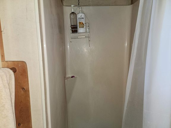 5th image of 3 W Moody Rd