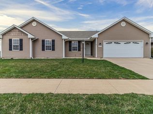 3411 S Deer Ridge Dr, Urbana, IL 61802