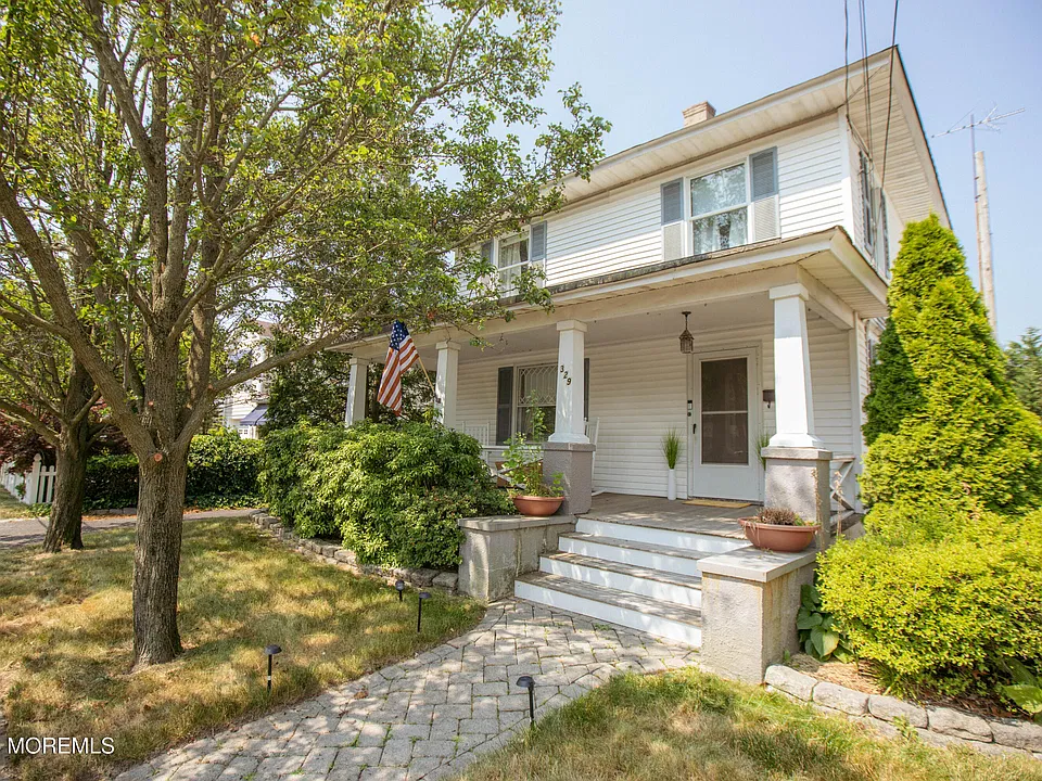 329 Richmond Ave
