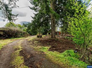 18074 N Santiam Hwy SE, Stayton, OR 97383