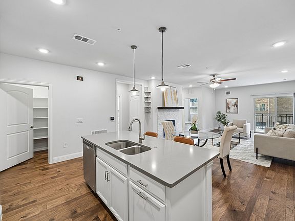 4th image of 1735 Wittington Pl #2205