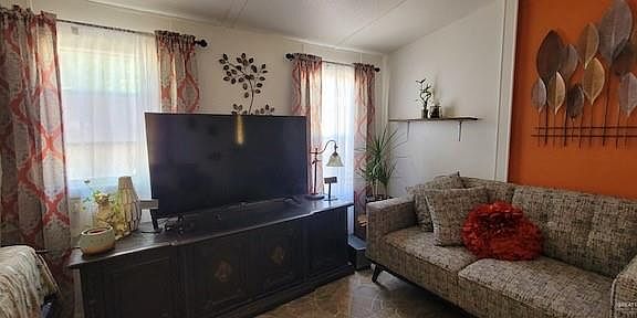 3rd image of 1618 Orange St