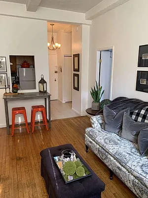 Rented by Warburg | media 3