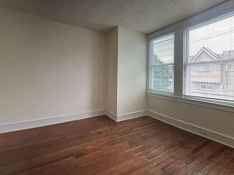 1236 E Price St — Photo 2