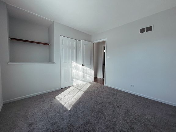 5th image of 3102 Oakwood Dr