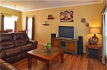 4th image of 19555 Maywood Falls Cir