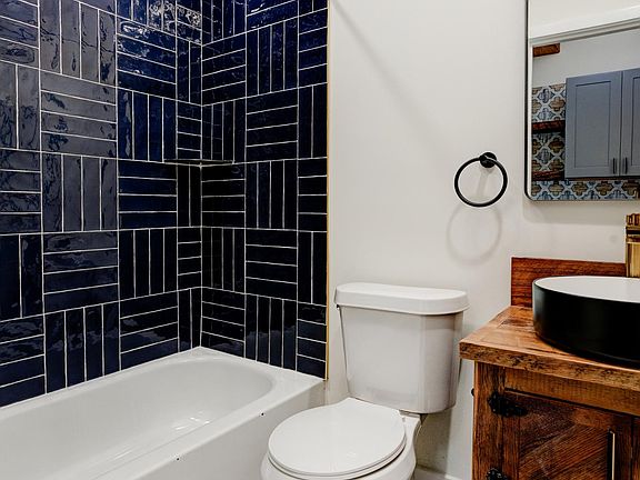 5th image of 4219 W Girard Ave #2A