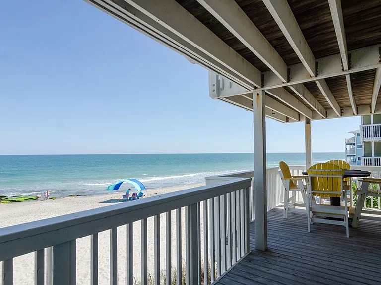 2110 Surf Rider Cir #A — Photo 9