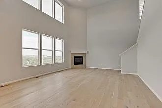 470 Hyde Park Cir — Photo 3