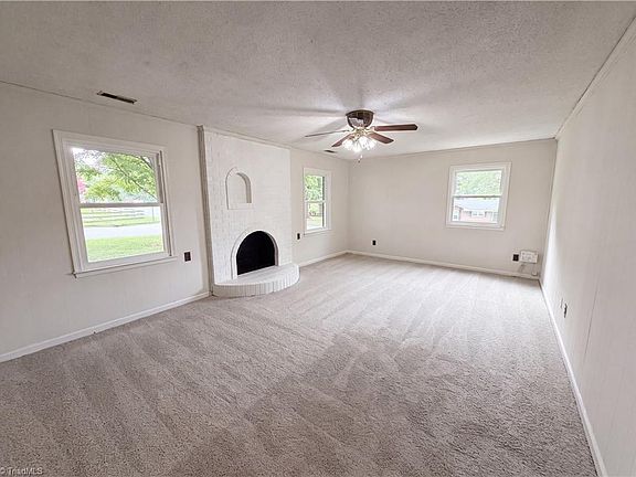 5th image of 1040 Shenandoah Ct