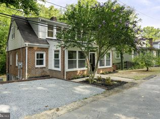 19116 Windsor Rd, Triangle, VA 22172