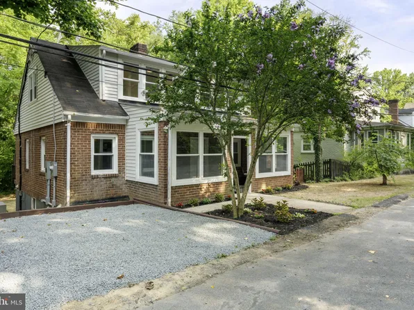 19116 Windsor Rd, Triangle, VA 22172