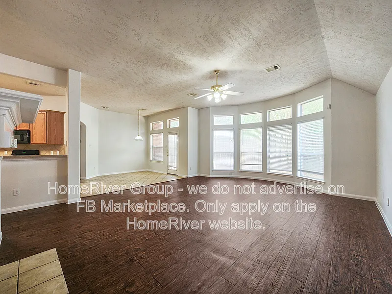 3536 Pine Valley Dr