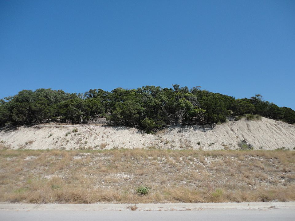 1st image of 1915 Fall Creek Dr