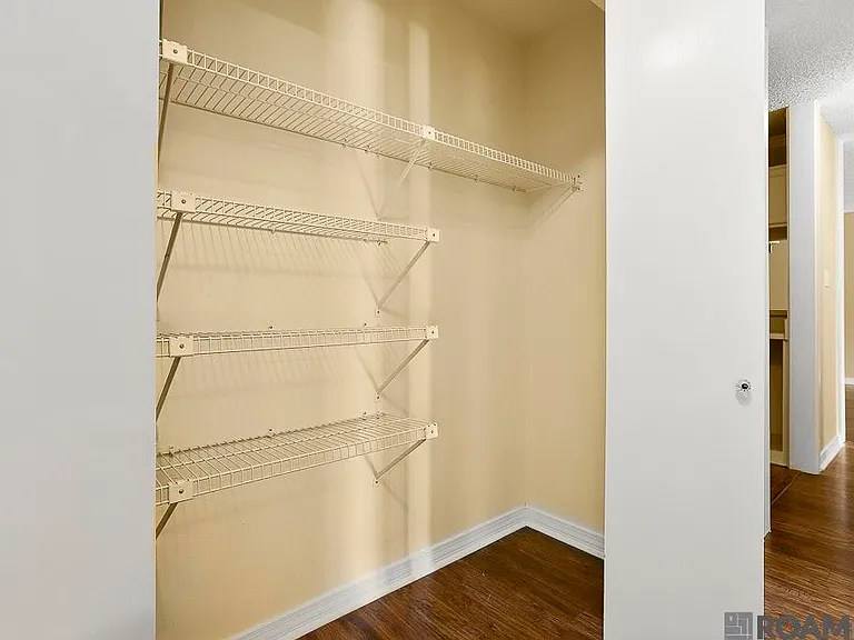 8500 Bluebonnet Blvd #22 — Photo 8