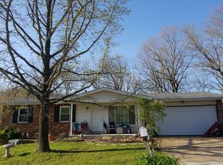 1225 New Towne Rd, Arnold, MO 63010