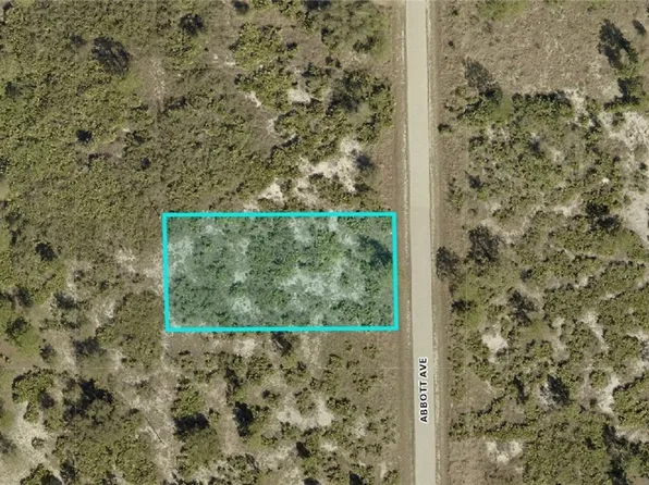 513 Abbott Ave, Lehigh Acres, FL 33972
