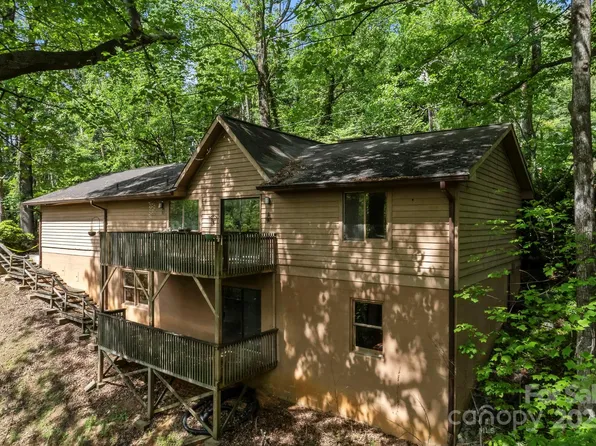 1020 Vineyard Rd, Tryon, NC 28782