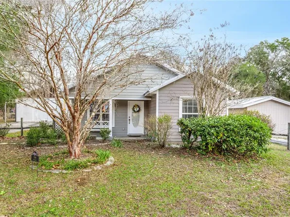 719 Town Ct, Bronson, FL 32621