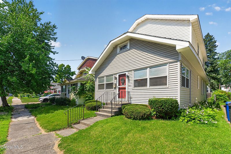 2nd image of 415 7th Avenue