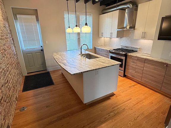 5th image of 2346 Sidney Ave