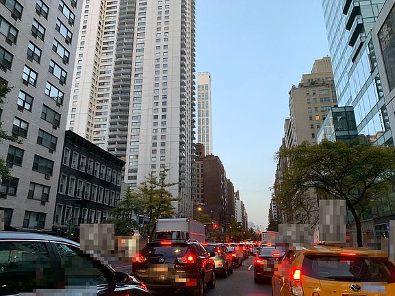 4th image of 303 E 57th St