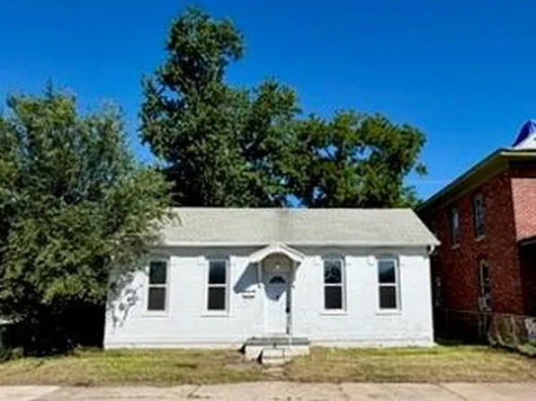 1814 Saint Joseph Ave, Saint Joseph, MO 64505