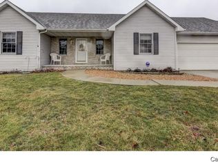 1142 Oakbrook Ave, Chatham, IL 62629