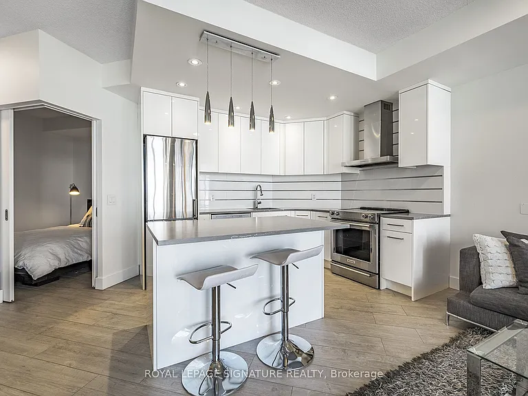 218 Queens Quay W #2303 — Photo 8