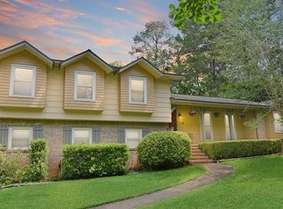 1300 Burbank St, Dothan, AL 36303