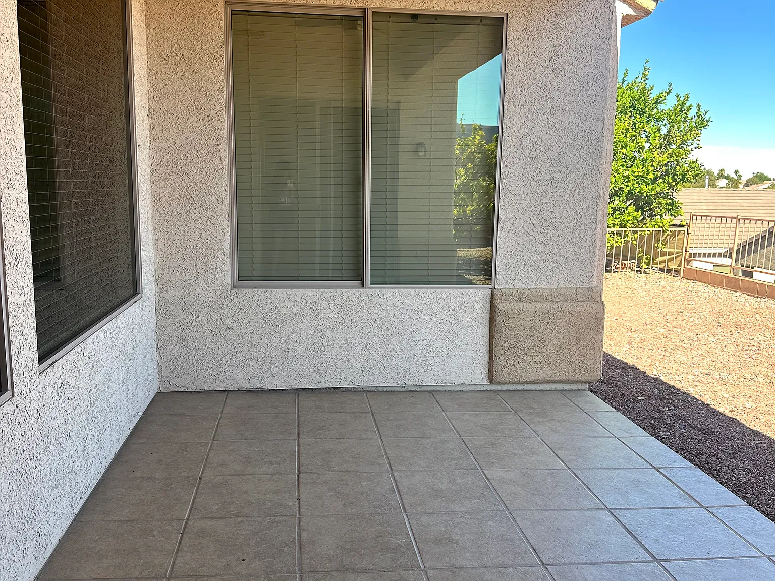 3 bed, 2300 sqft, $3,000 — Photo 3