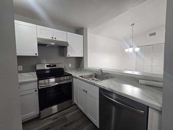 5th image of 5232 Via Hacienda Cir APT 217