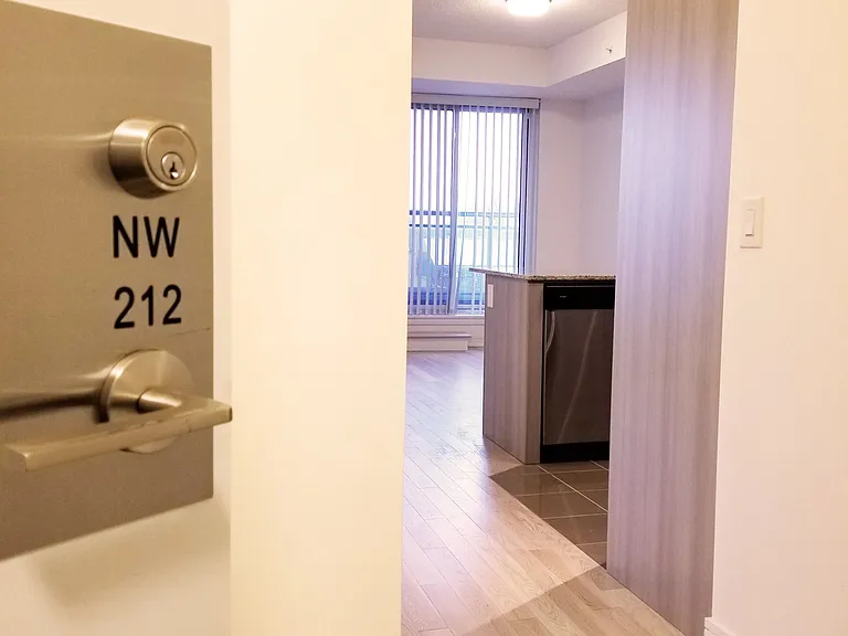 9201 Yonge St #NW-212 — Photo 5