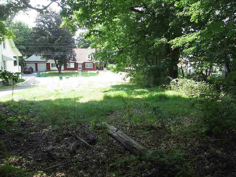 2nd image of 14 Longview Ave