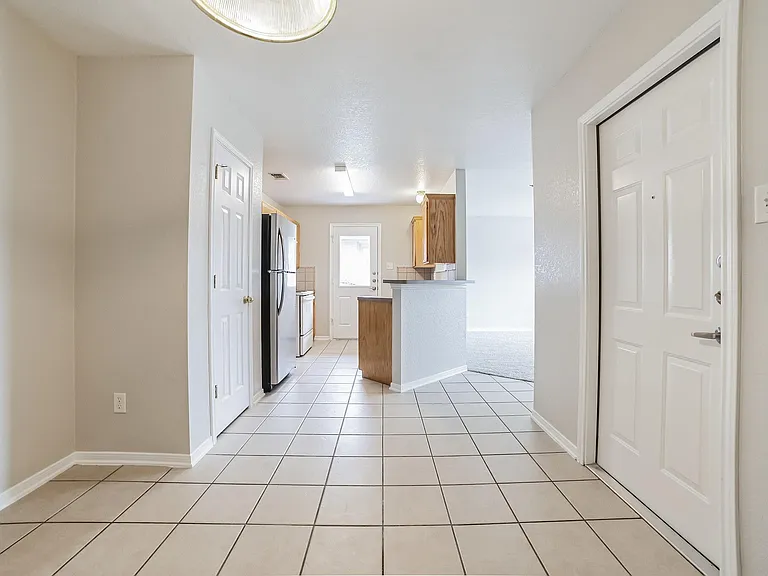 319 Cedar Ridge Dr #B — Photo 8
