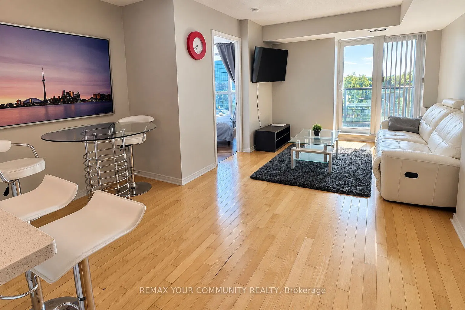 1 bed, $2,400 — Photo 3