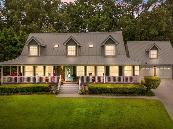 125 W Fork Ln, Chickamauga, GA 30707