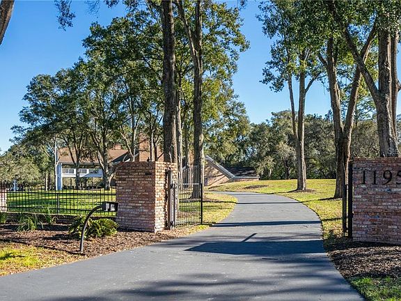 3rd image of 1195 Sweetwater Club Blvd