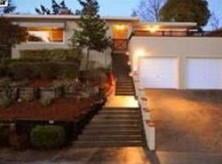 940 Ulfinian Way, Martinez, CA 94553