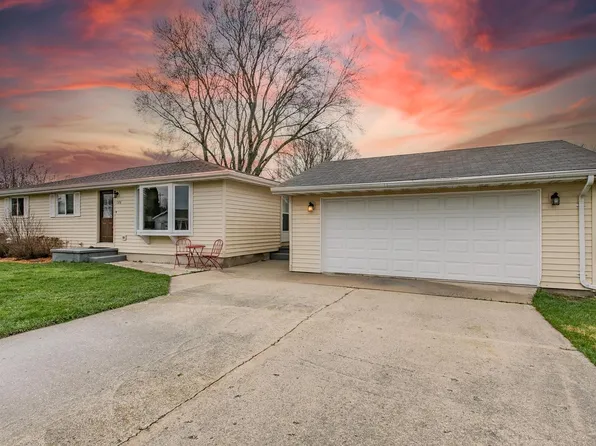 1326 Hickory LANE, New Holstein, WI 53061