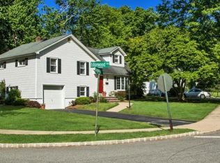 59 Dogwood Rd, Morristown, NJ 07960