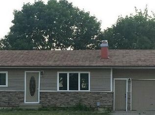 30 Rolling Hills Dr #1, Minot, ND 58703